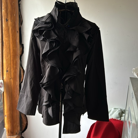 Black ruffle button down shirt women’s - Picture 6 of 6